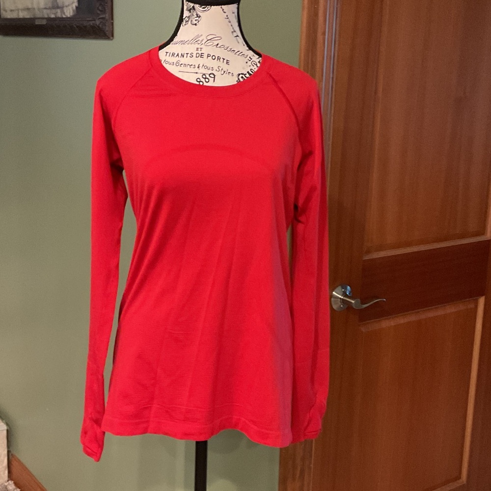 Lululemon Athletica Red Long Sleeve Shirt